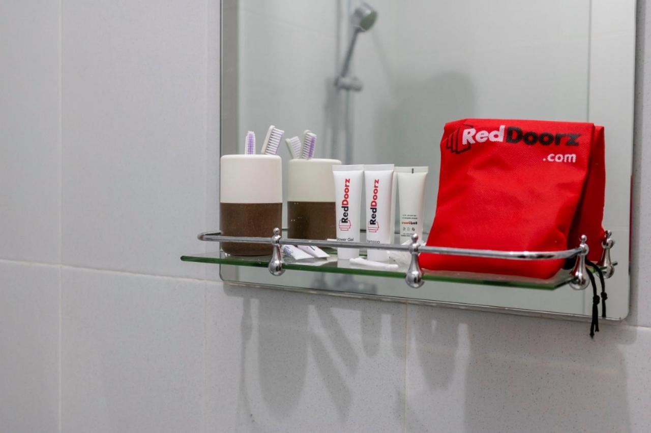 Reddoorz Near Pantai Panjang Bengkulu 2 Hotel Ngoại thất bức ảnh